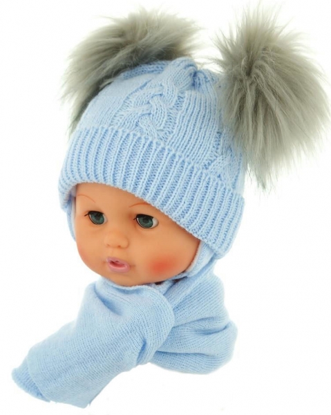 BABY NELLYS Zimná čiapočka s šálom – chlupáčkové bambuľky – sv. modrá